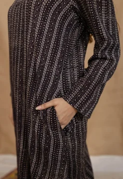 Aamani Black Ajrakh Crush Cotton Straight Kurta