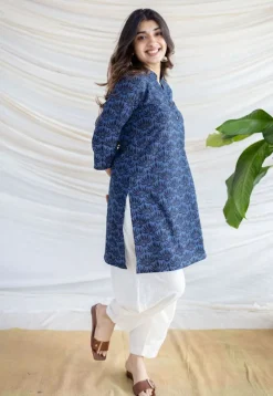 Aamiya Indigo Ajrakh Cotton Straight Kurta