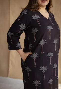 Aarushi Charcoal Ajrakh Cotton Straight Kurta