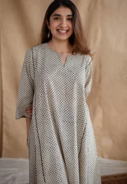 Aashi Fakira Mul Jhabba Kali Kurta