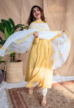 Affana Dabu Slub Cotton Kali Kurta