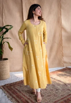 Affana Dabu Slub Cotton Kali Kurta