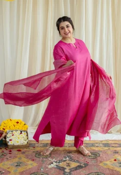 Aishani Silk Co-Ord Set with Mukaish Detailing (Set of 2)