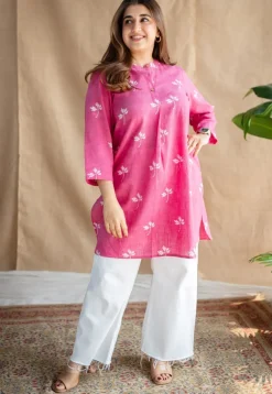 Aiza Dabu Slub Cotton Kurta