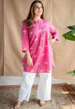 Aiza Dabu Slub Cotton Kurta