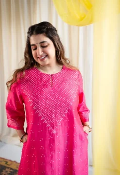 Arna Bandhani Chanderi Silk Kurta with Mukaish Detailing