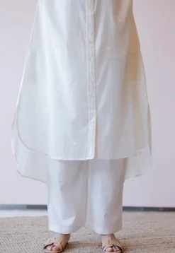 Asha Off White Jamdani Handloom Cotton Anti-Fit Kurta