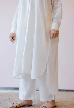 Asha Off White Jamdani Handloom Cotton Anti-Fit Kurta