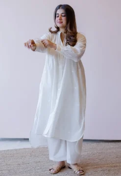Asha Off White Jamdani Handloom Cotton Anti-Fit Kurta