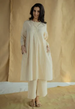 Ayaat Cream Hand Block Print Slub Cotton Anti-Fit Kurta