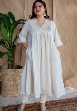 Ayira Slub Cotton Hand Embroidered Kurta