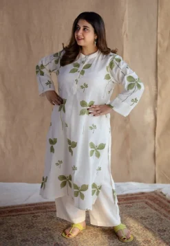Azha Off White Dabu Slub Cotton Straight Kurta