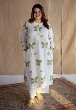 Azha Off White Dabu Slub Cotton Straight Kurta