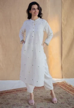Azha Off White Jamdani Handwoven Cotton Straight Kurta