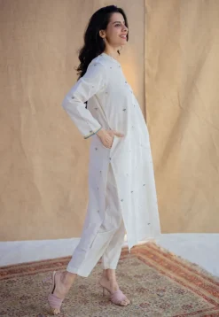 Azha Off White Jamdani Handwoven Cotton Straight Kurta