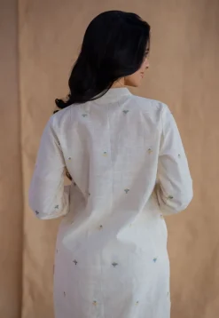 Azha Off White Jamdani Handwoven Cotton Straight Kurta