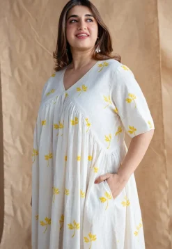 Azlin Dabu Slub Cotton Hand Embroidered Dress