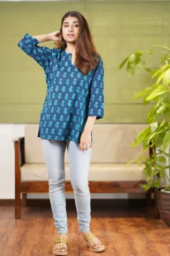 Cera Dabu Floral Cotton Short Top