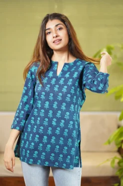 Cera Dabu Floral Cotton Short Top