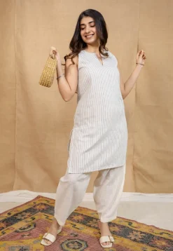 Divija Off-White Handwoven Kala Cotton Straight Kurta