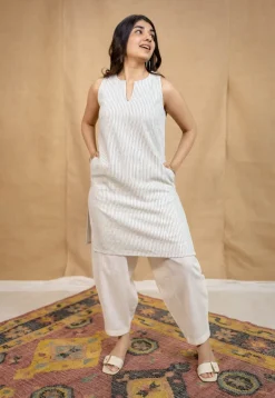 Divija Off-White Handwoven Kala Cotton Straight Kurta