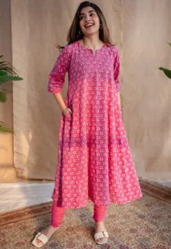 Eaira Dabu Slub Cotton Hand Embroidered Kali Kurta