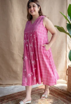 Erah Dabu Slub Cotton Hand Embroidered Dress