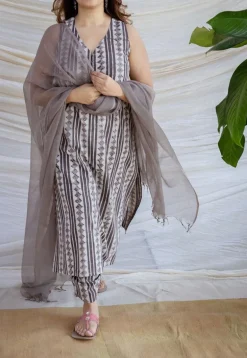 Hanifa Grey Batik Cotton Straight Kurta