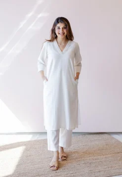 Hemali White Solid Handloom Cotton Straight Kurta
