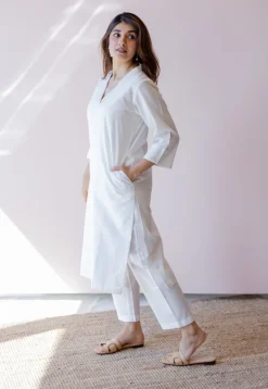 Hemali White Solid Handloom Cotton Straight Kurta