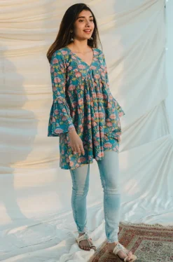 Hemanshi Sanganeri Cotton Short Top