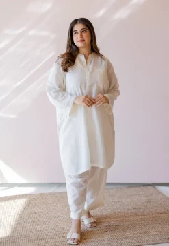 Hina Off White Solid Handloom Cotton Anti-Fit Kurta