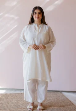 Hina Off White Solid Handloom Cotton Anti-Fit Kurta