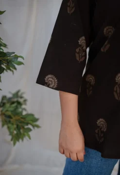 Izah Dabu Slub Cotton Top