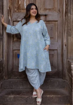Jazmin Sky Blue Hand Block Print Slub Cotton Anti-Fit Kurta with Hand Embroidery