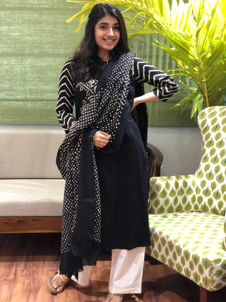 Kashvi Black Bandhej Kurta + Dupatta