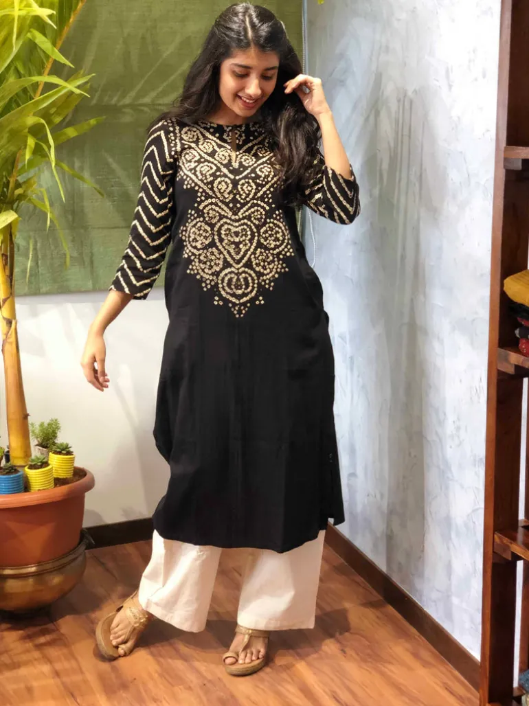 Kashvi Black Bandhej Kurta + Dupatta