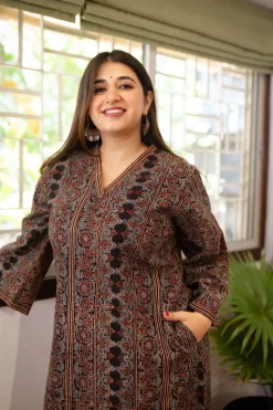 Kusha Floral Border Jaal Ajrakh Cotton Kurta