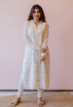 Mahi Off White Jamdani Handloom Cotton Straight Kurta