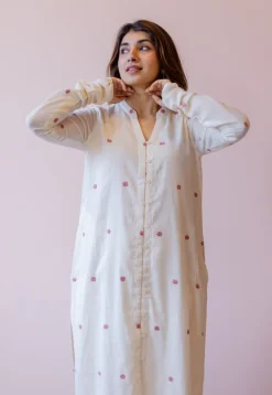 Mahi Off White Jamdani Handloom Cotton Straight Kurta