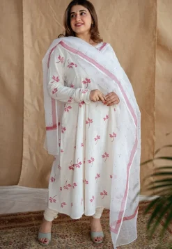 Mashia Dabu Slub Cotton Hand Embroidered Kali Kurta