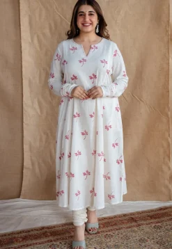 Mashia Dabu Slub Cotton Hand Embroidered Kali Kurta