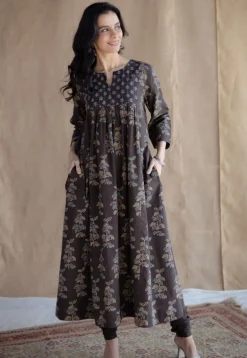 Miral Charcoal Solid Slub Cotton Churidar