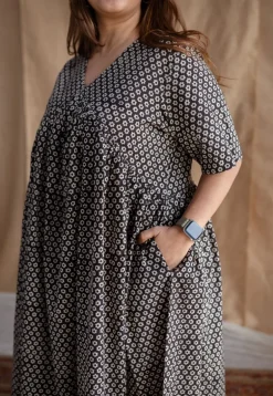 Norah Fakira Mul Dress