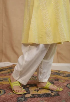 Off-White Solid Slub Cotton Afghan Pant