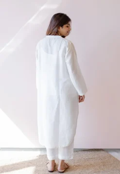 Poonam White Solid Handloom Cotton Anti-Fit Kurta