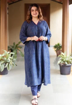 Prita Dark Indigo Solid Chanderi Silk Narrow Pant