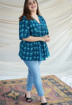 Purvi Dabu Cotton Top