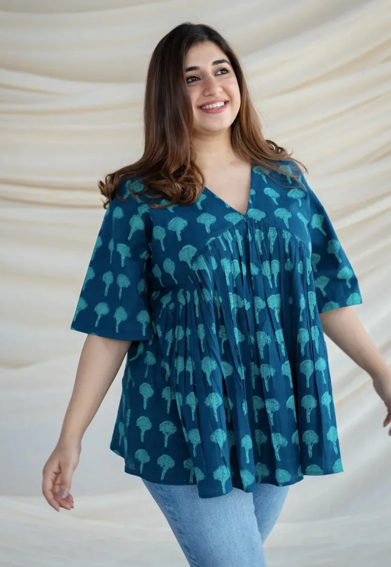 Purvi Dabu Cotton Top