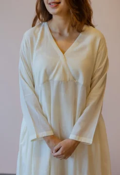 Sana Off White Solid Handloom Cotton Anti-Fit Kurta